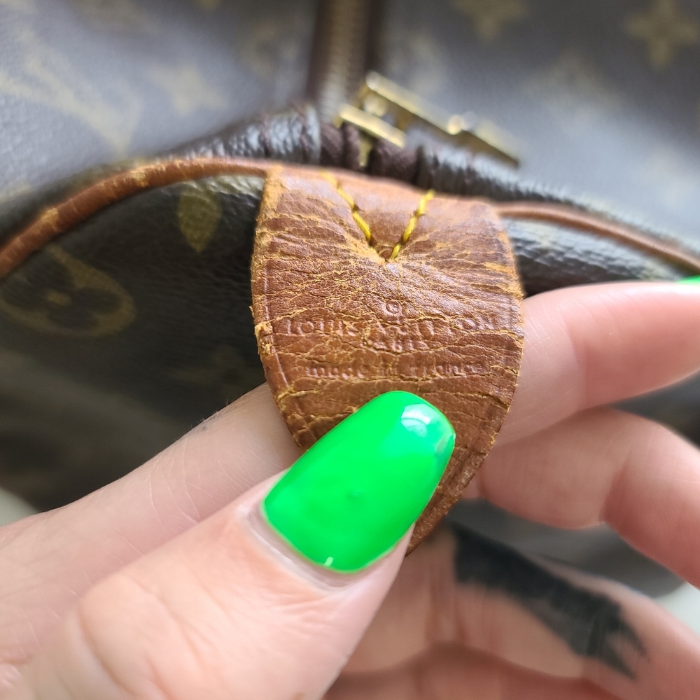 Louis Vuitton Keepall Bandoulière 50 Bag - Picture 4 of 12